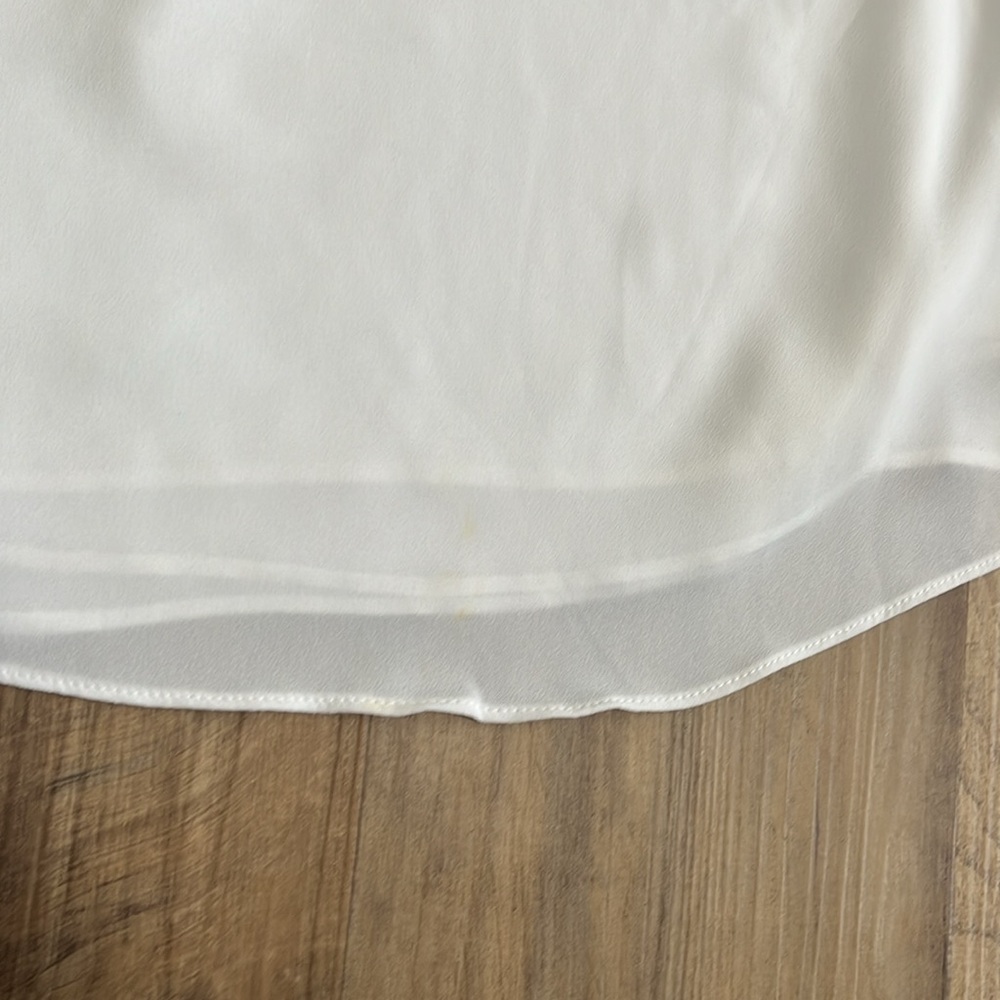 White House Black Market WHBM White Embroidered Off Shoulder Blouse Size Medium - Picture 14 of 14